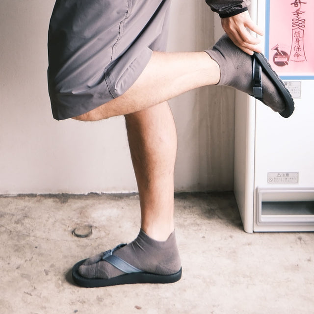 BEDROCK SANDALS "Rockhound Sandals"