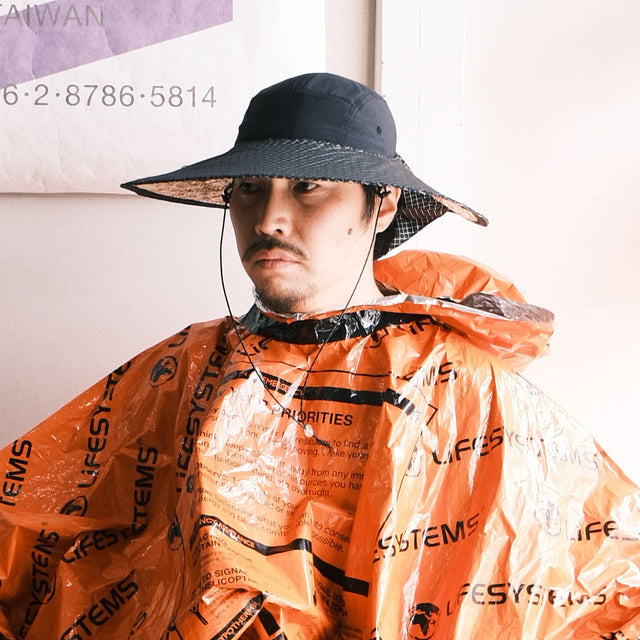 pon-sa WALKING GEAR -veːk°- "brim visor"