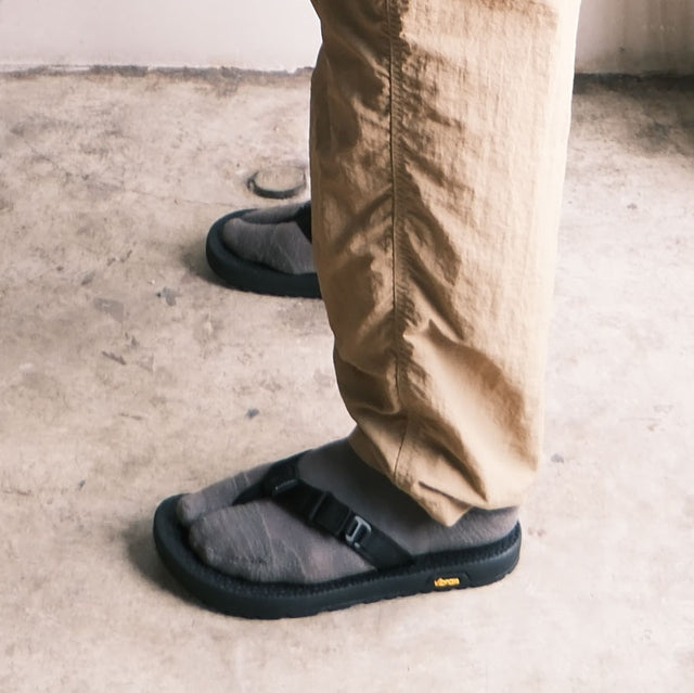 BEDROCK SANDALS 