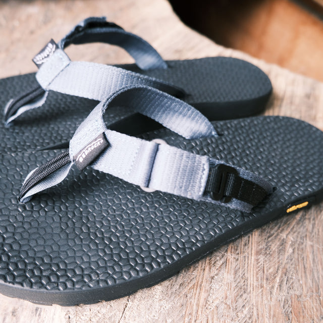 BEDROCK SANDALS "Rockhound Sandals"