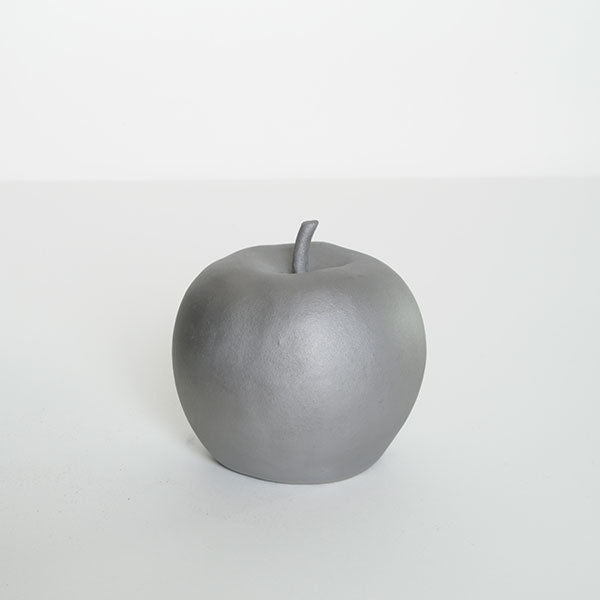 kawara apple / 瓦のりんご
